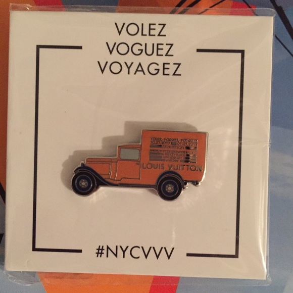 Louis Vuitton Limited Edition Pin New - Picture 5 of 6